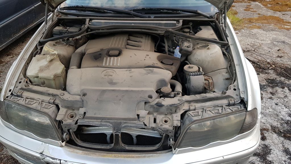 BMW, Saloon | 1