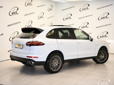 Porsche Cayenne | 1