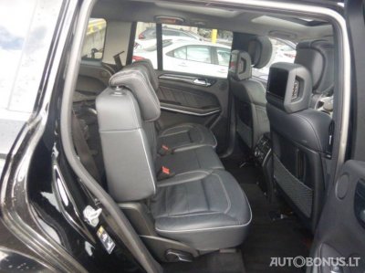 Mercedes-Benz GL550 | 3