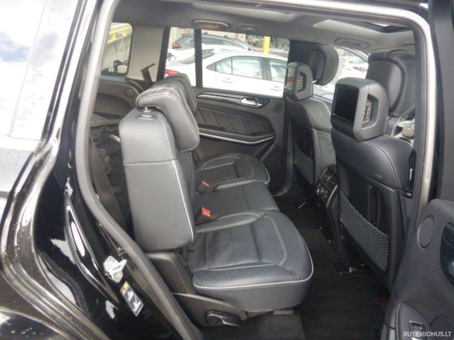 Mercedes-Benz GL550 | 3