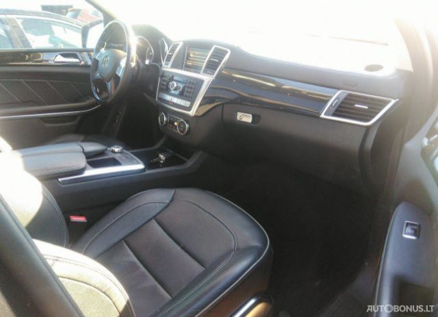 Mercedes-Benz GLS550 | 3