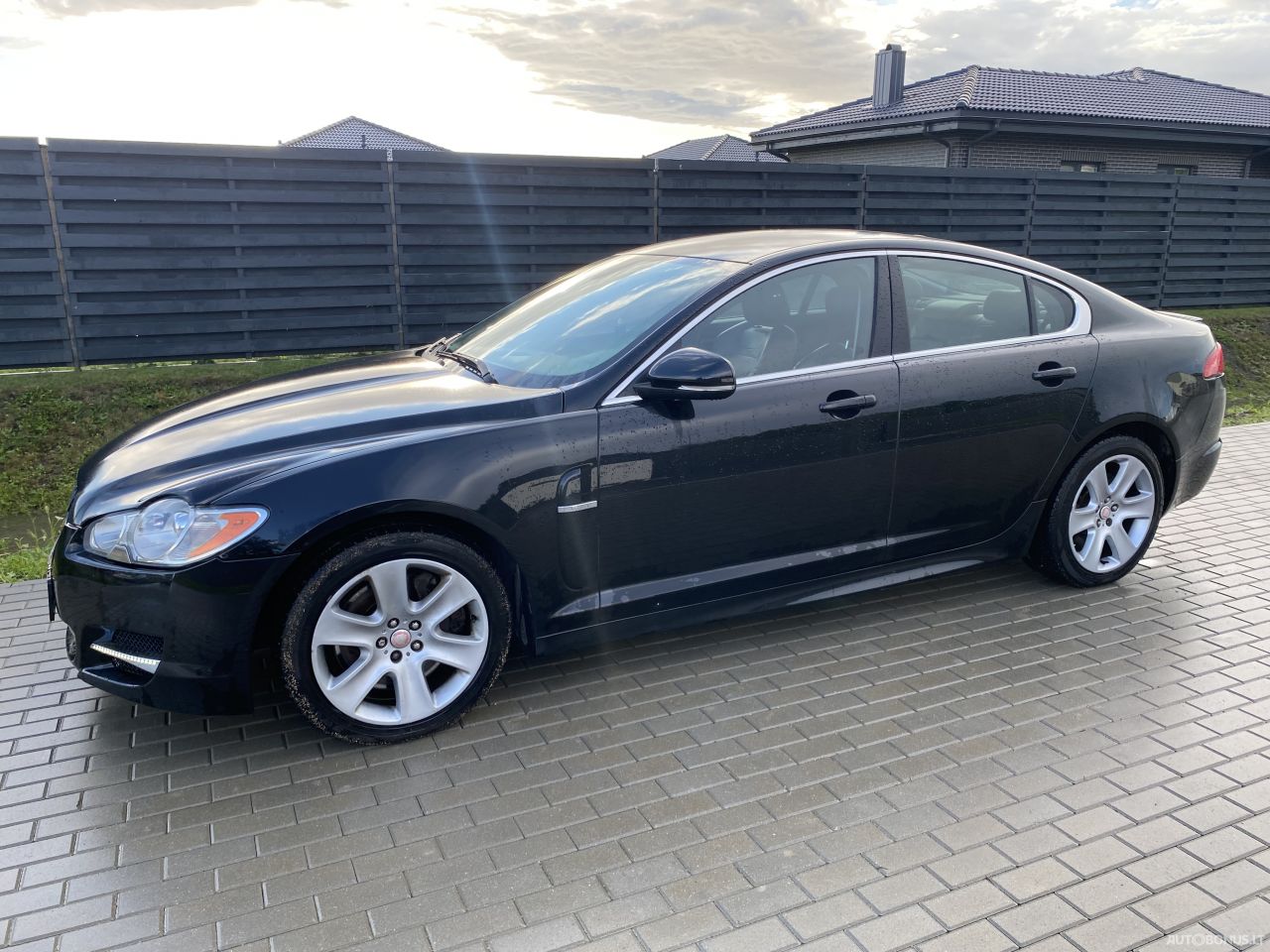 Jaguar XF | 4