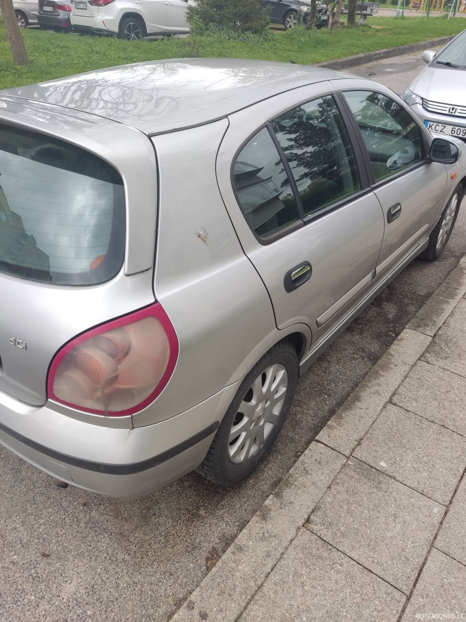 Nissan Almera | 4
