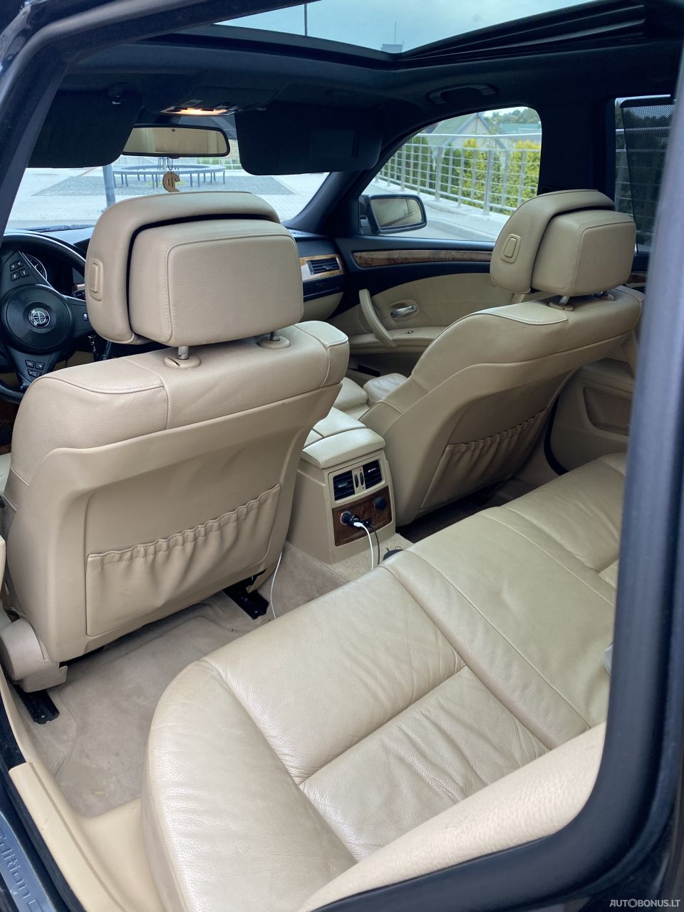 BMW 525 | 6