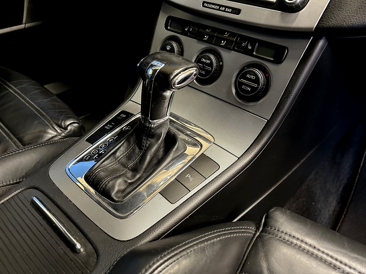 Volkswagen Passat | 10