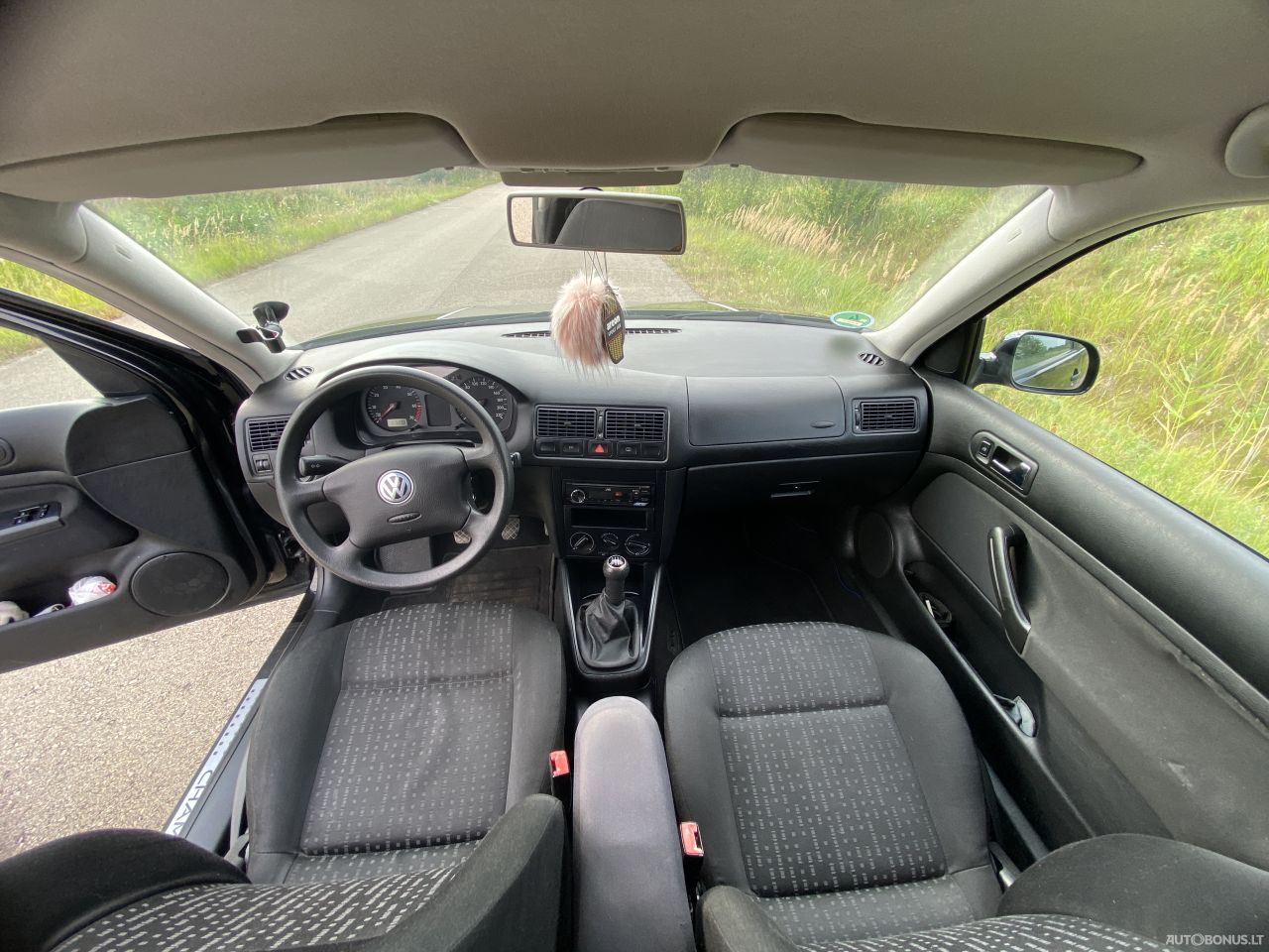 Volkswagen Golf | 9