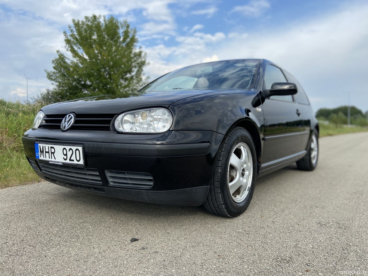 Volkswagen Golf | 3