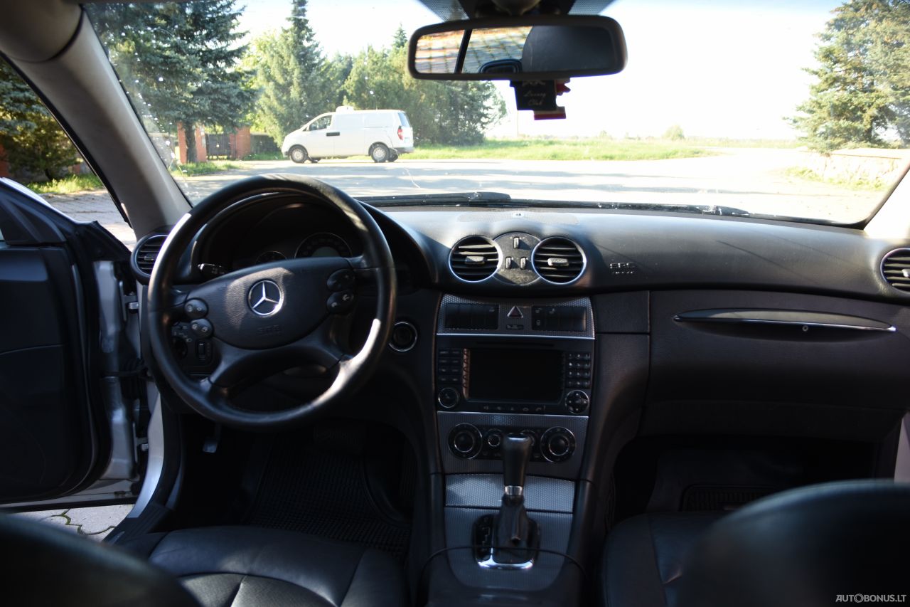 Mercedes-Benz CLK270 | 9