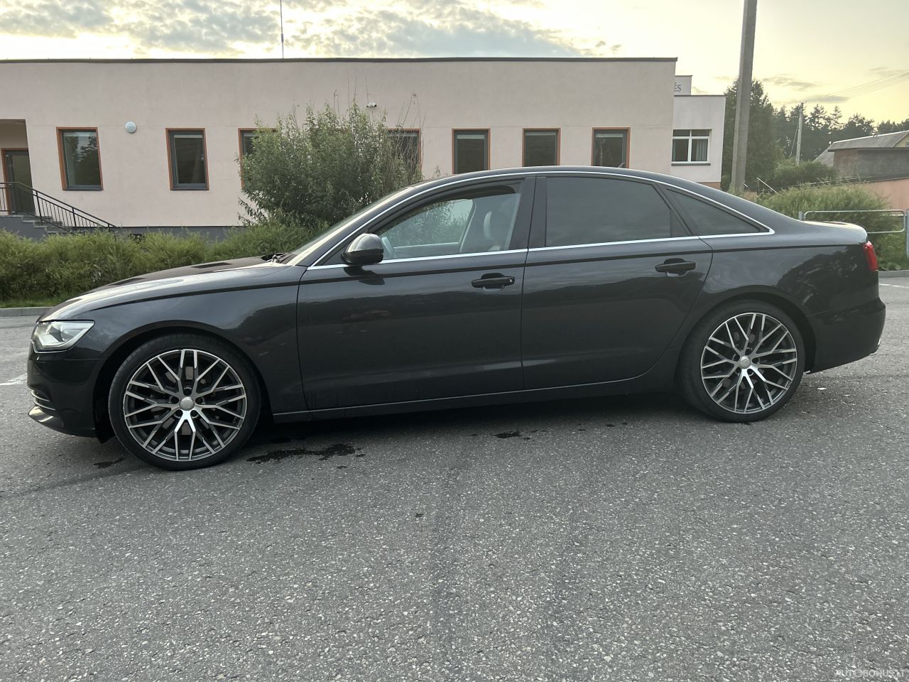 Audi A6 | 4