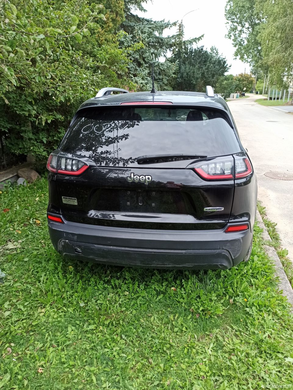 Jeep Cherokee | 3