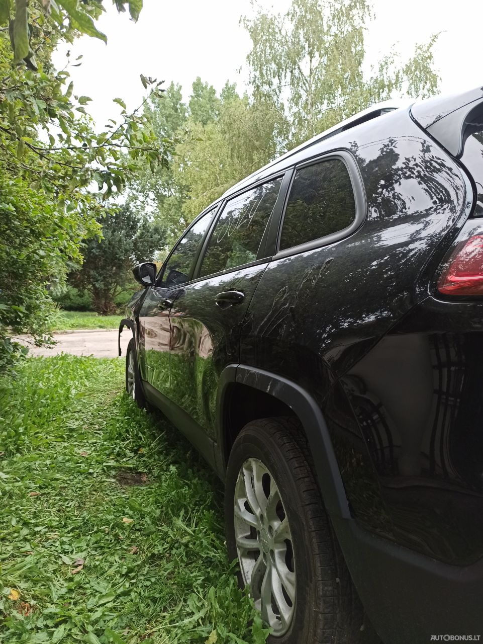Jeep Cherokee | 6