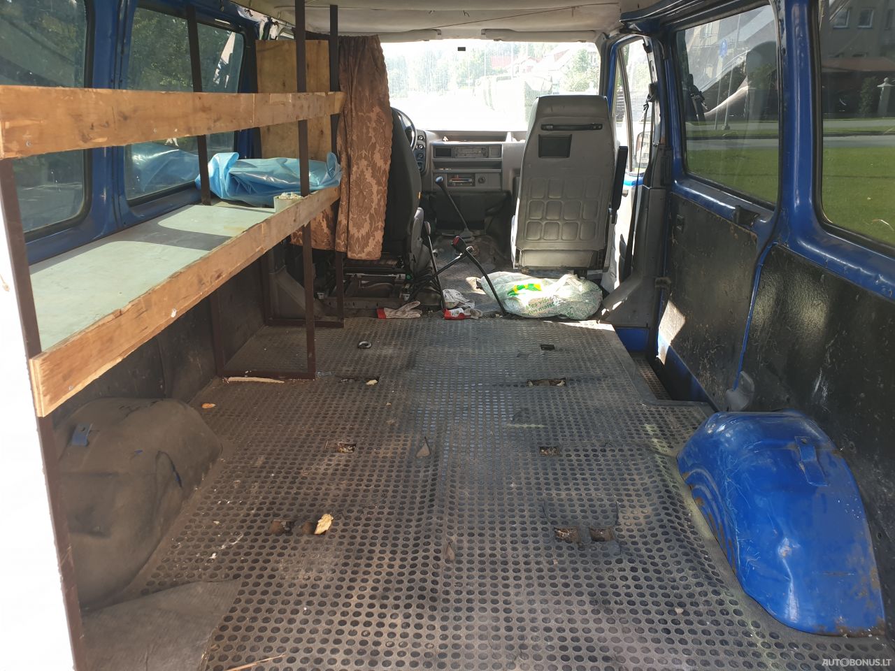 Ford Transit, Keleiviniai iki 3,5 t | 6