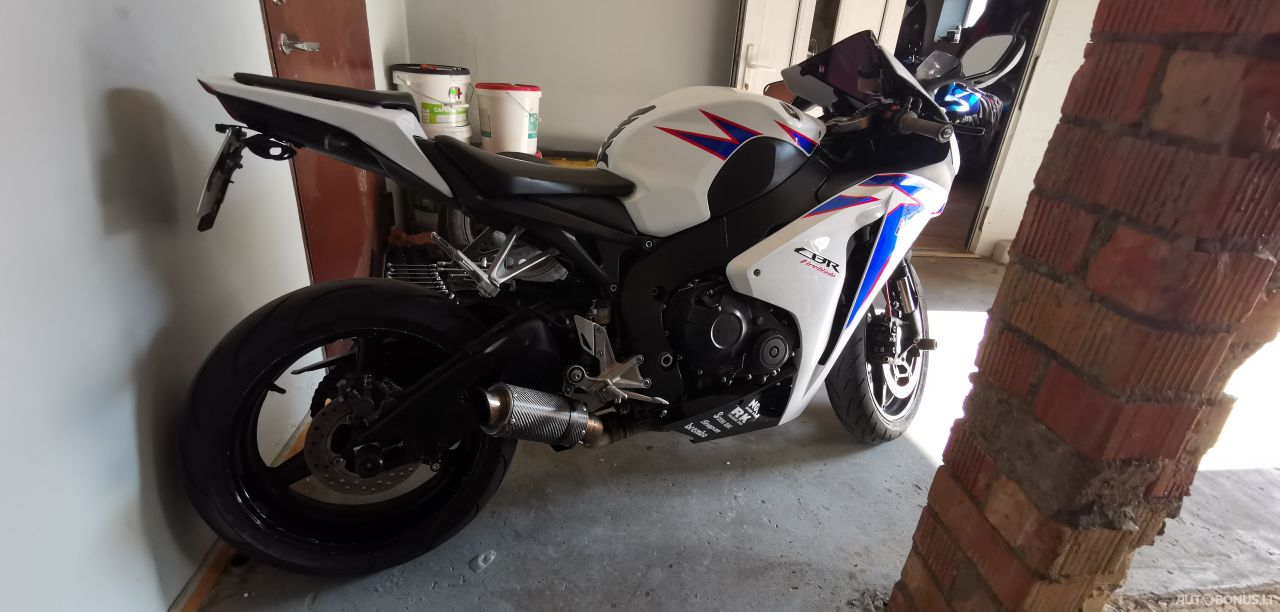 Honda CBR, Super bike | 1