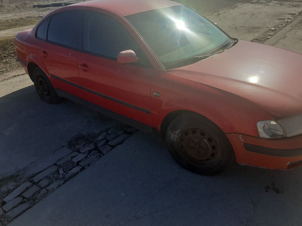 Volkswagen, Saloon | 3