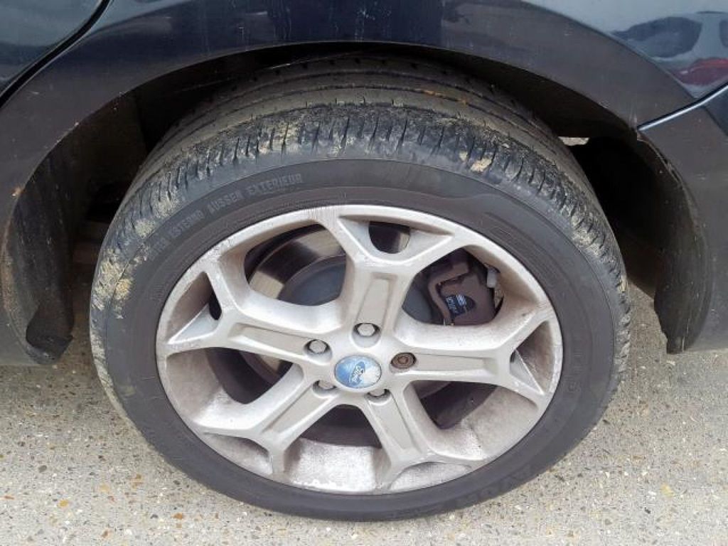 Ford, Universal | 7