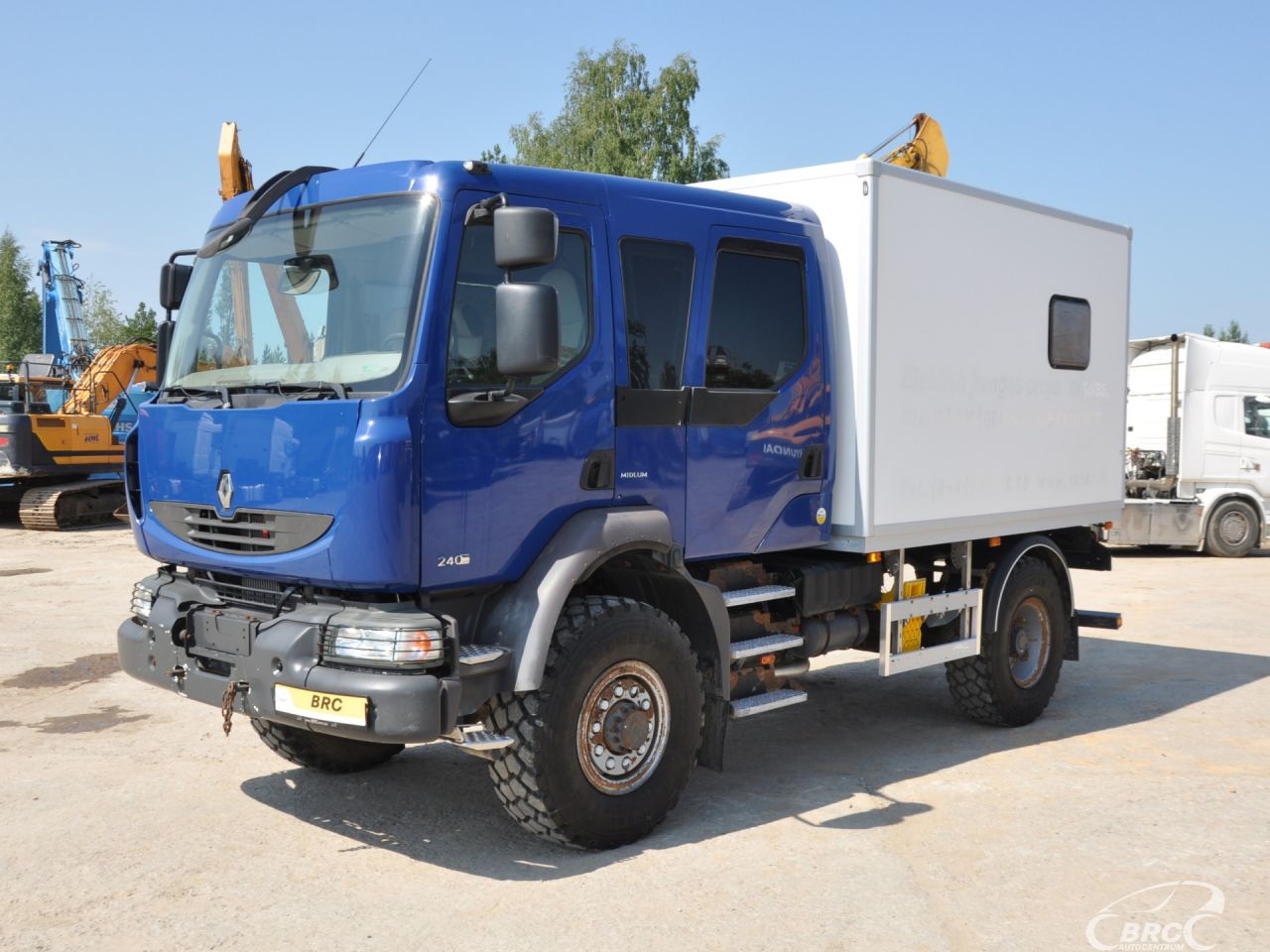 Renault Midlum 220 4X4, Кузов с укрепленными бортами