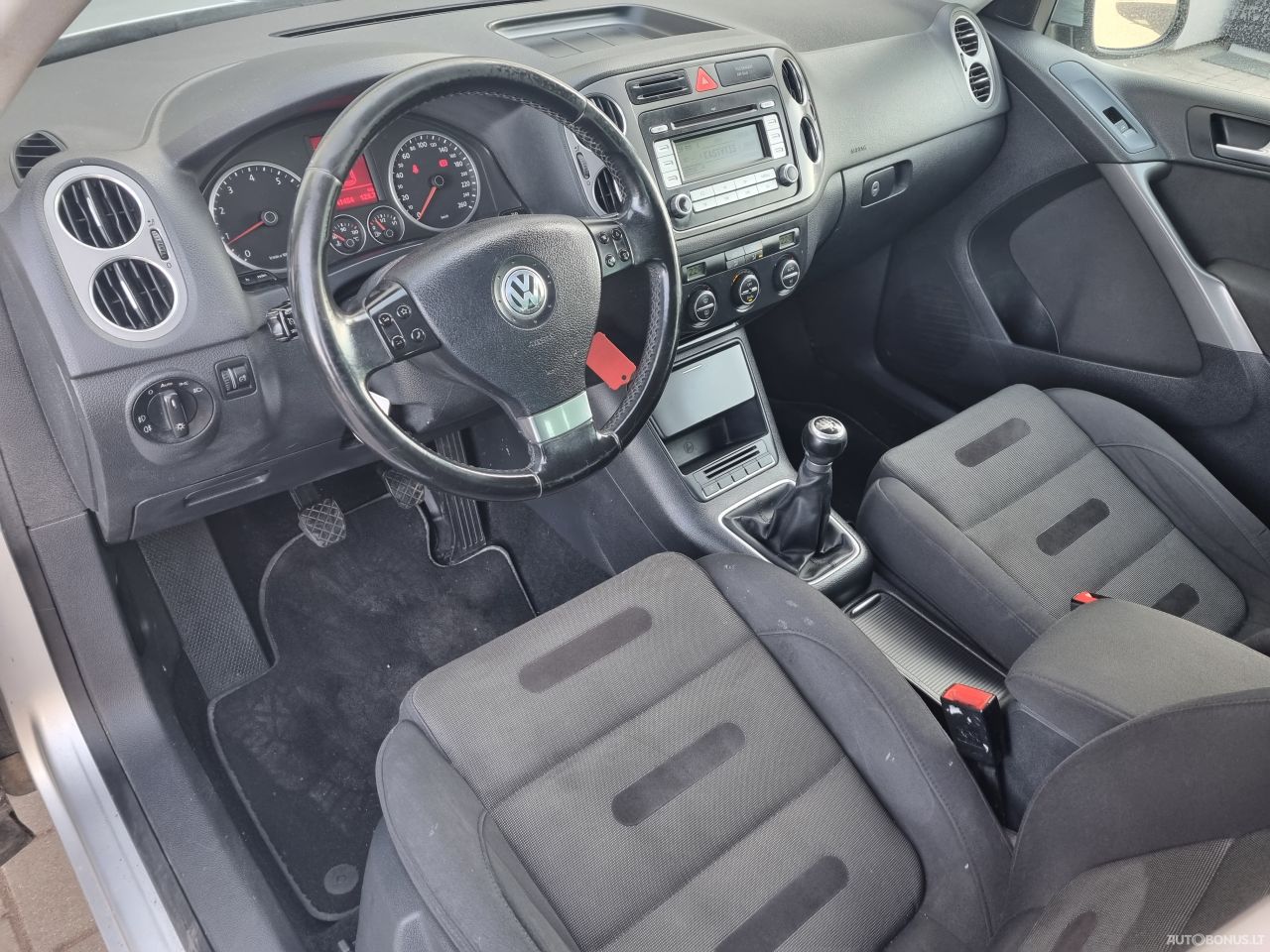 Volkswagen Tiguan | 14
