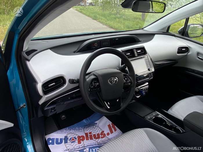 Toyota Prius | 7