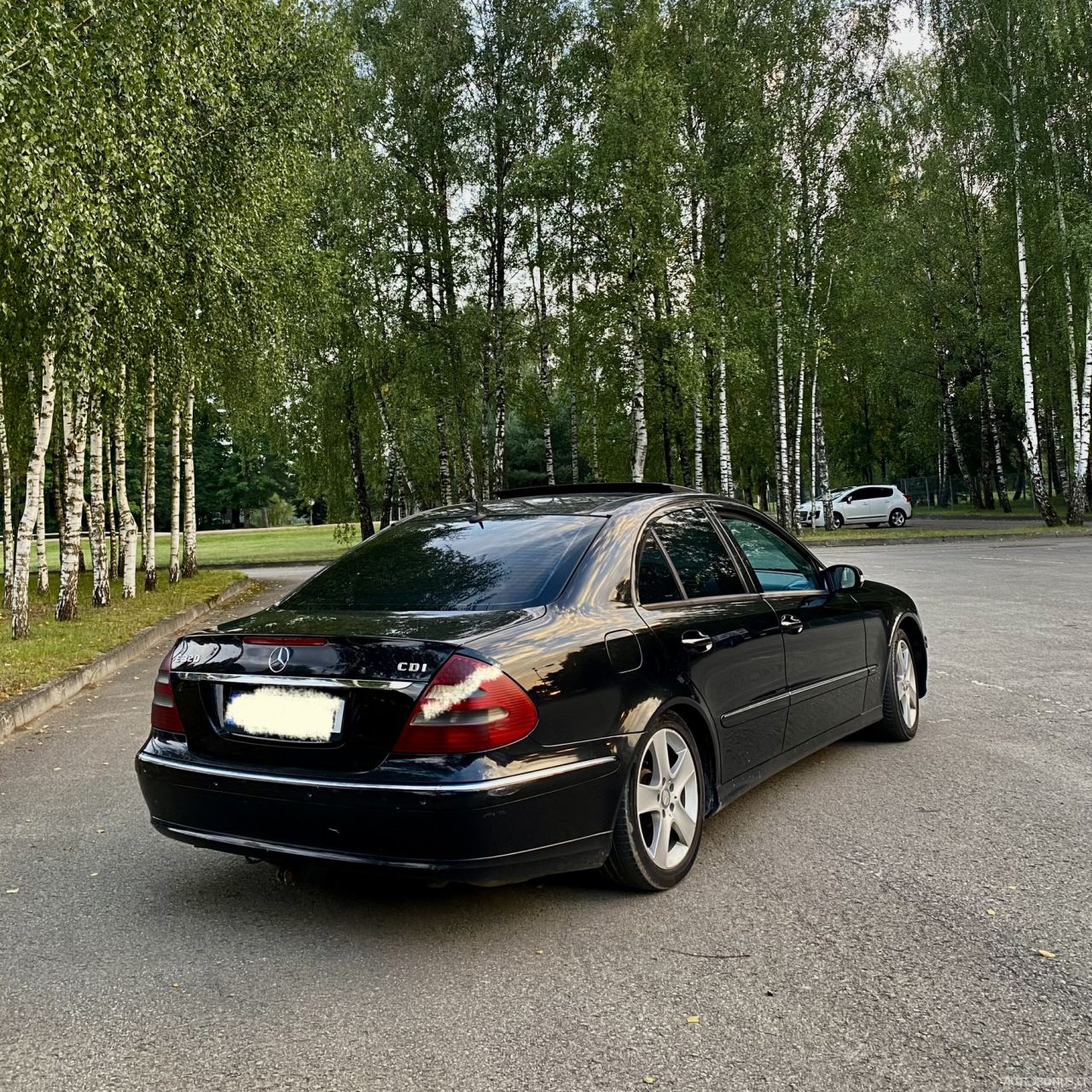 Mercedes-Benz E320 | 2