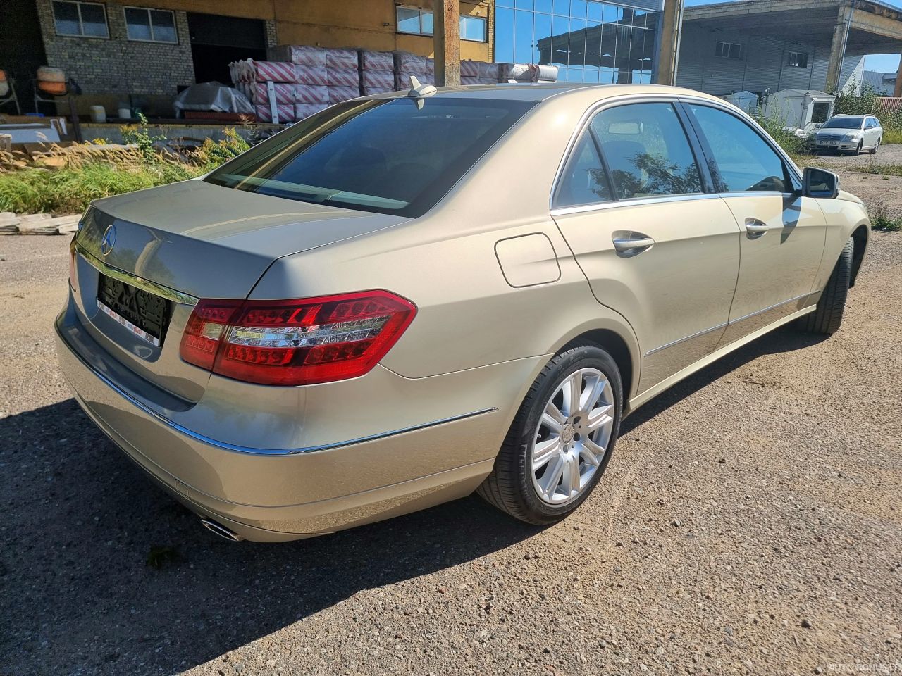Mercedes-Benz E350 | 3