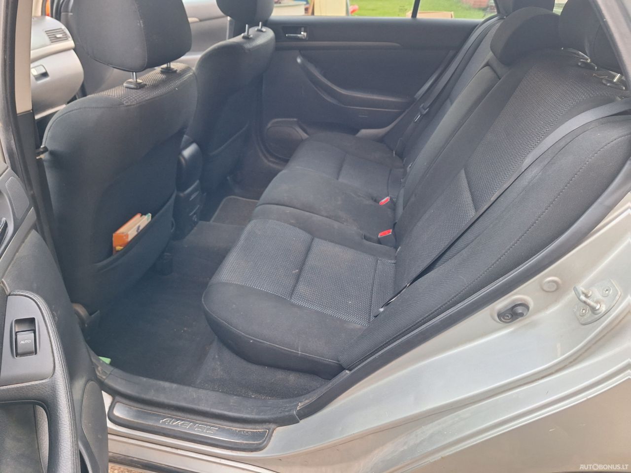 Toyota Avensis | 9