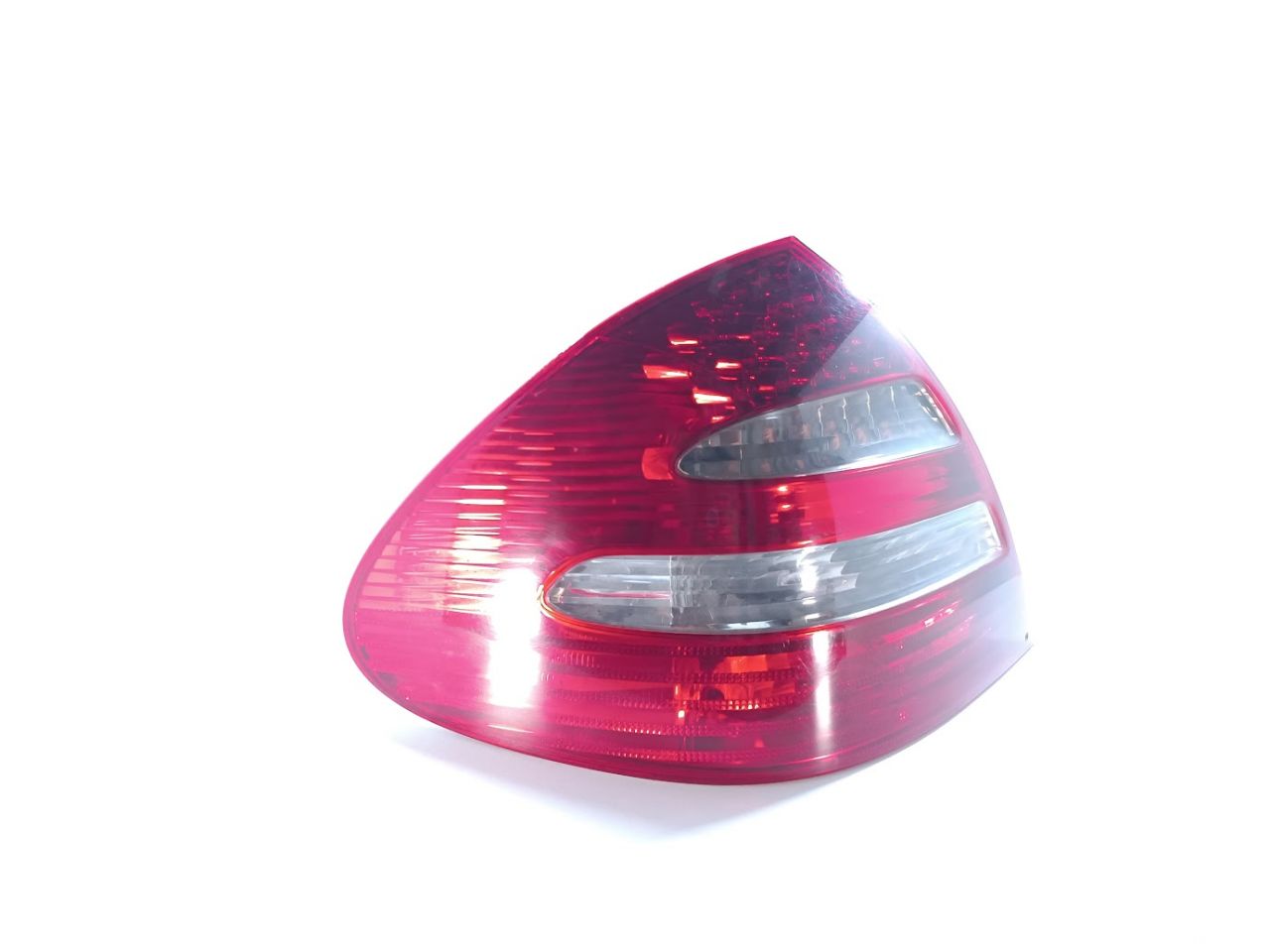 Mercedes-Benz E220, Sedanas | 13