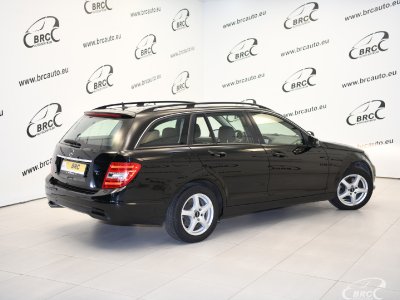 Mercedes-Benz C220 | 1