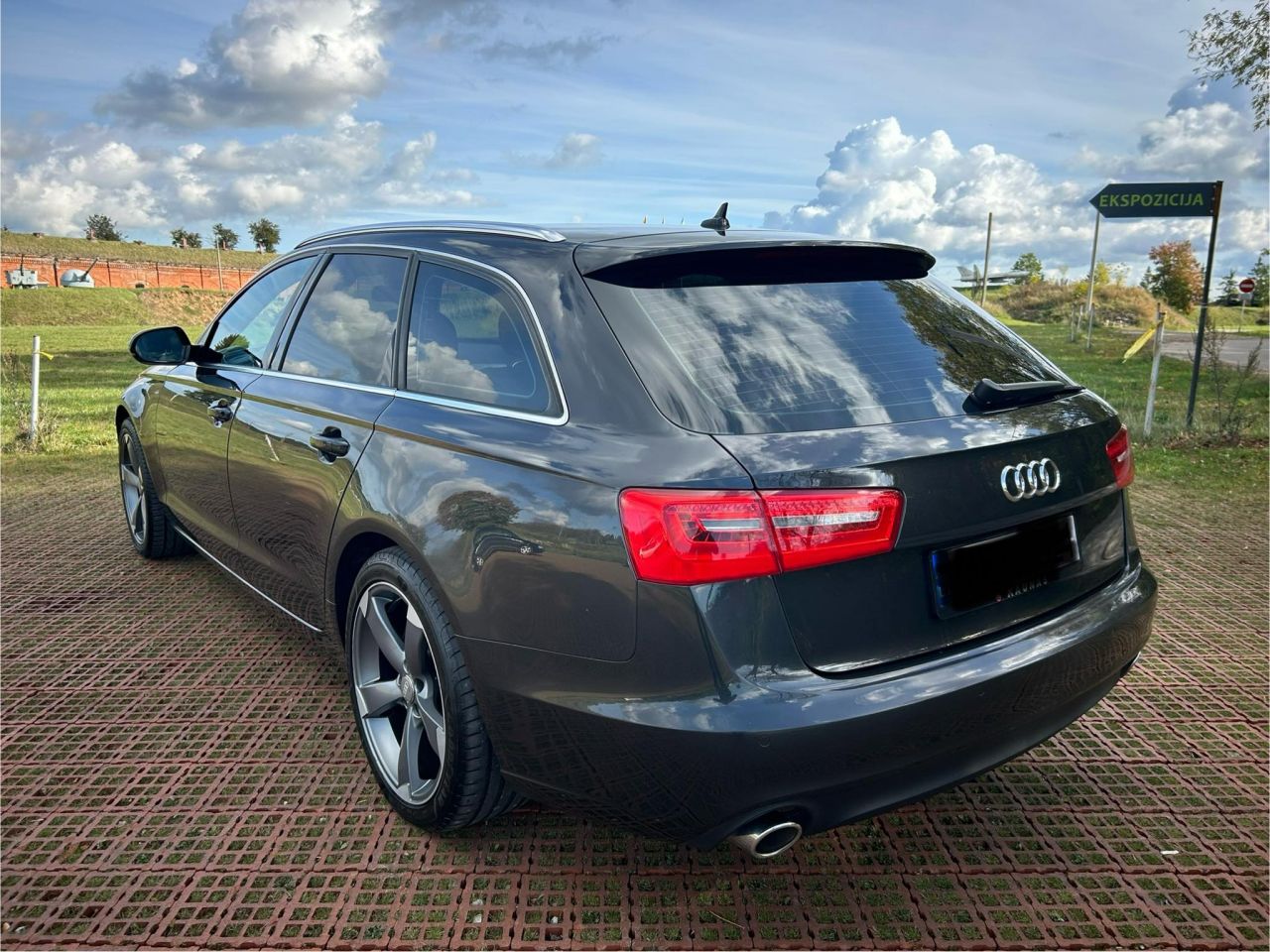 Audi A6 | 1