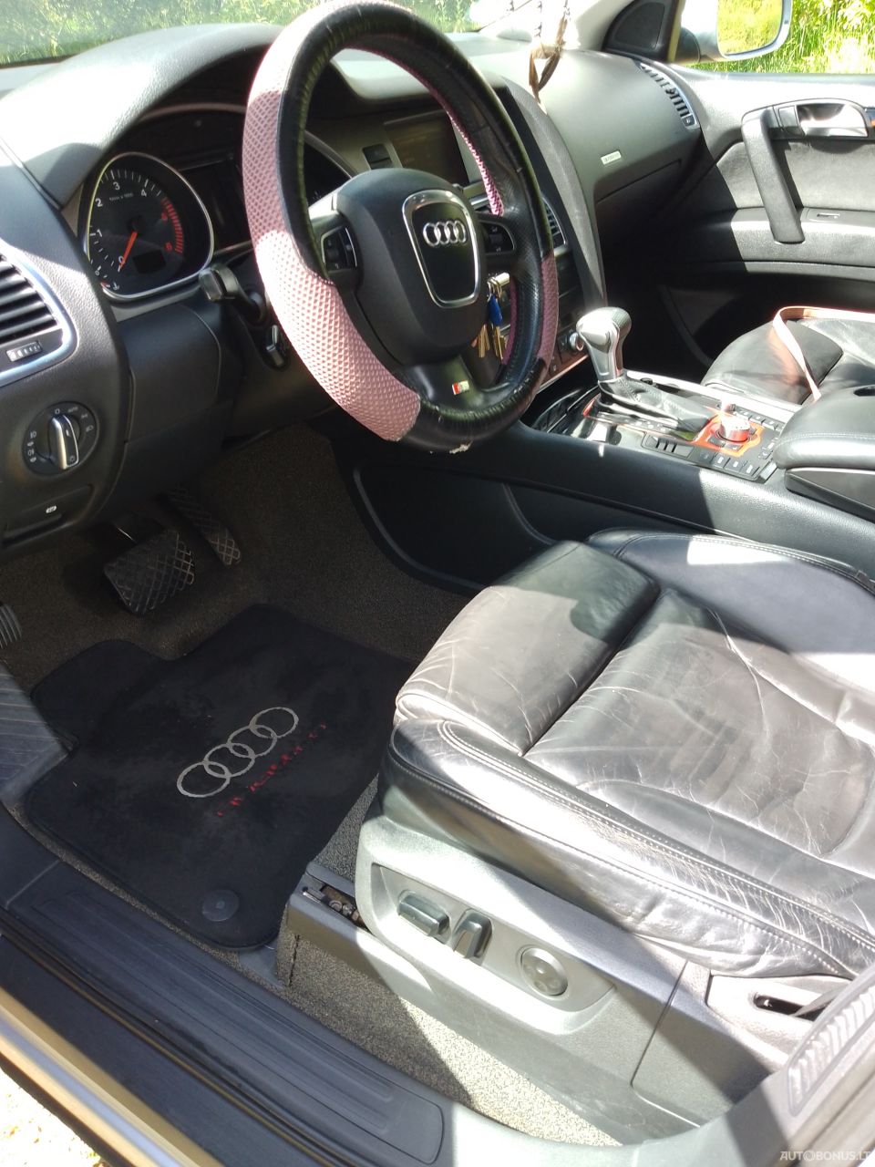 Audi Q7 | 7