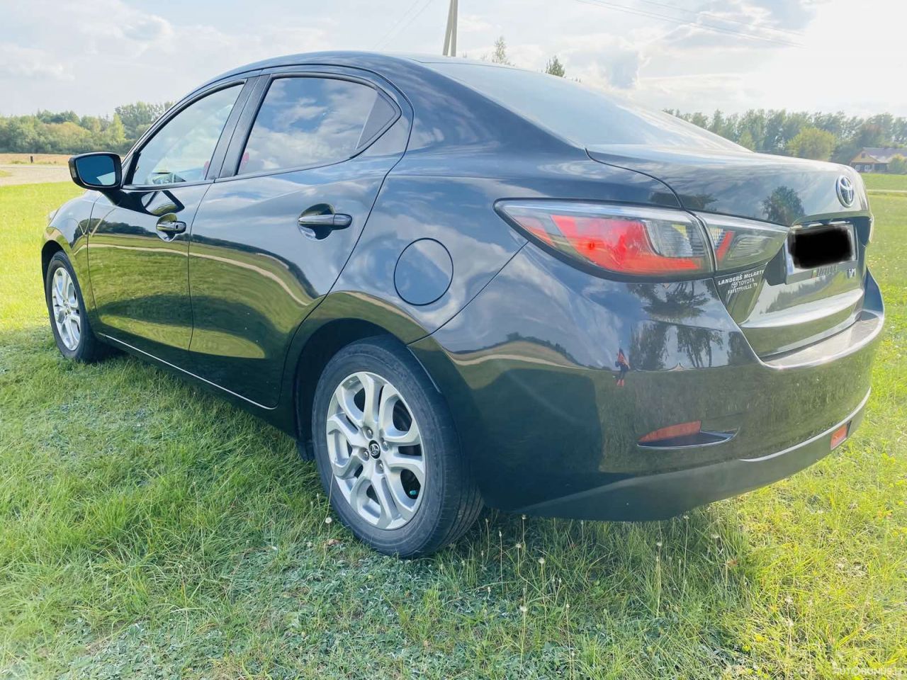 Toyota Yaris | 11