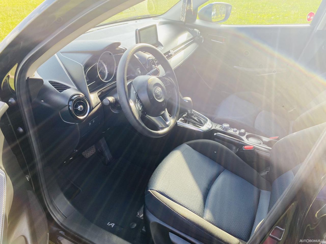 Toyota Yaris | 12
