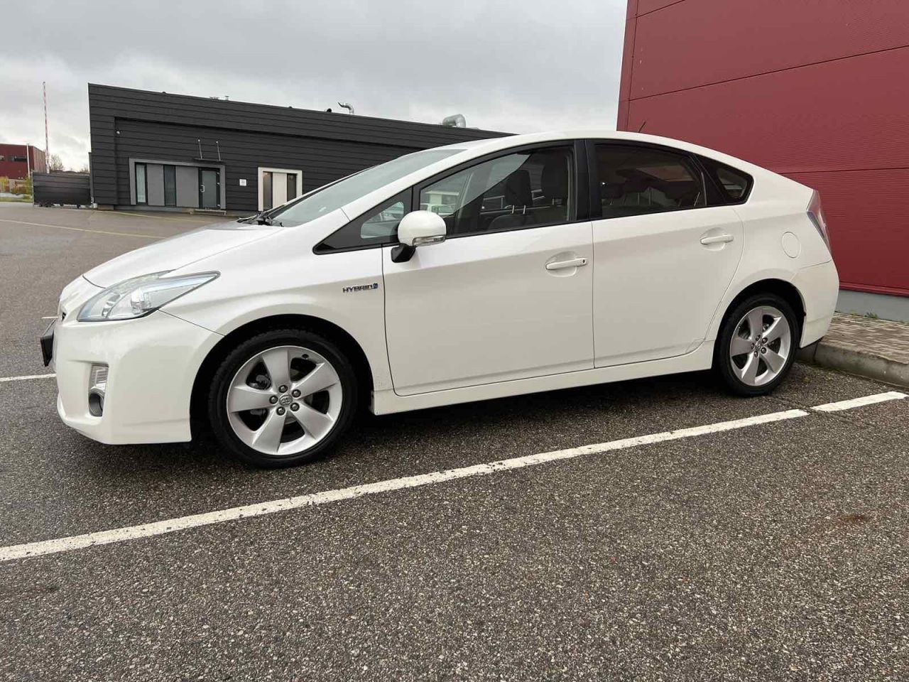 Toyota Prius | 3