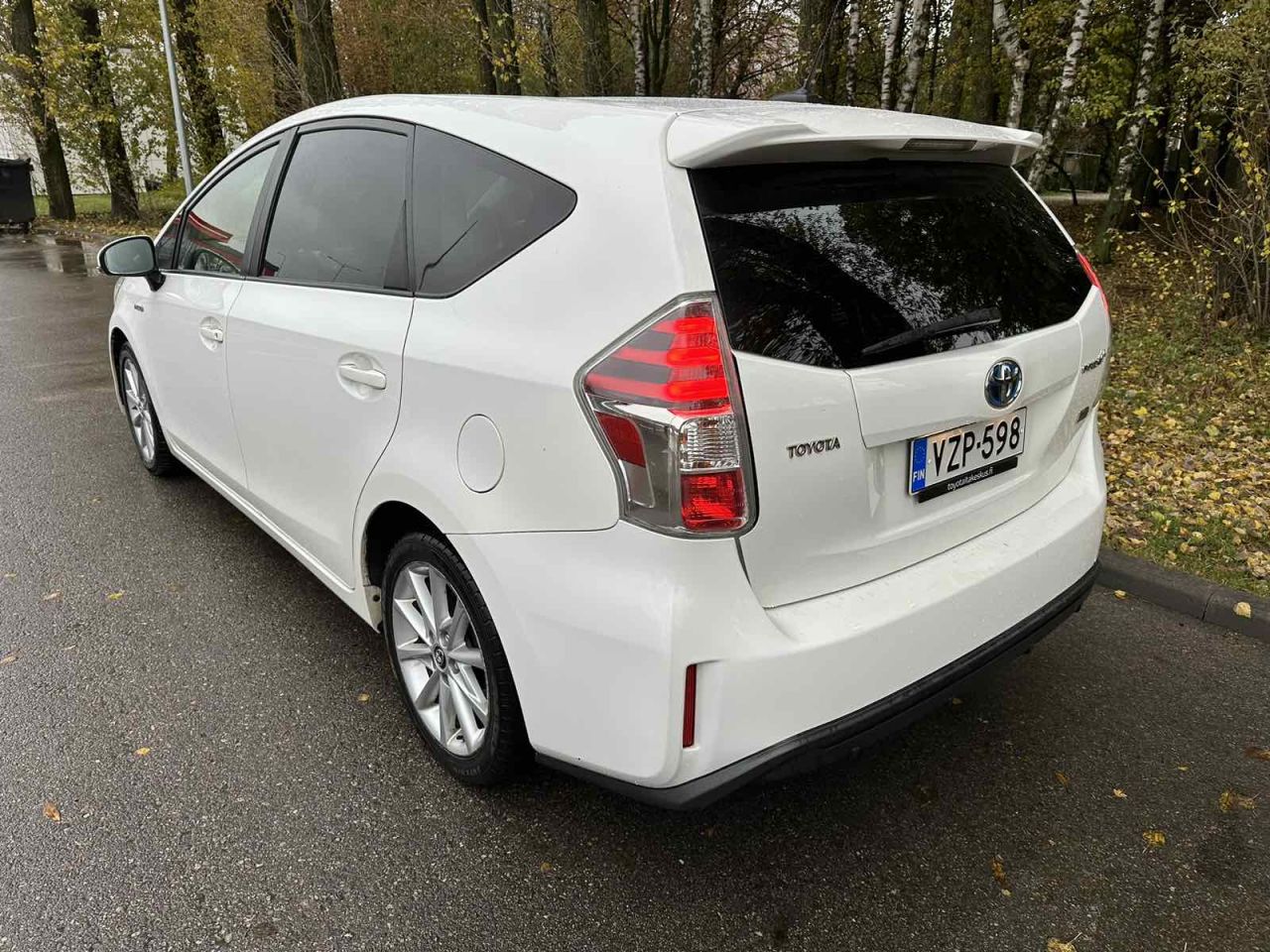 Toyota Prius+ | 1