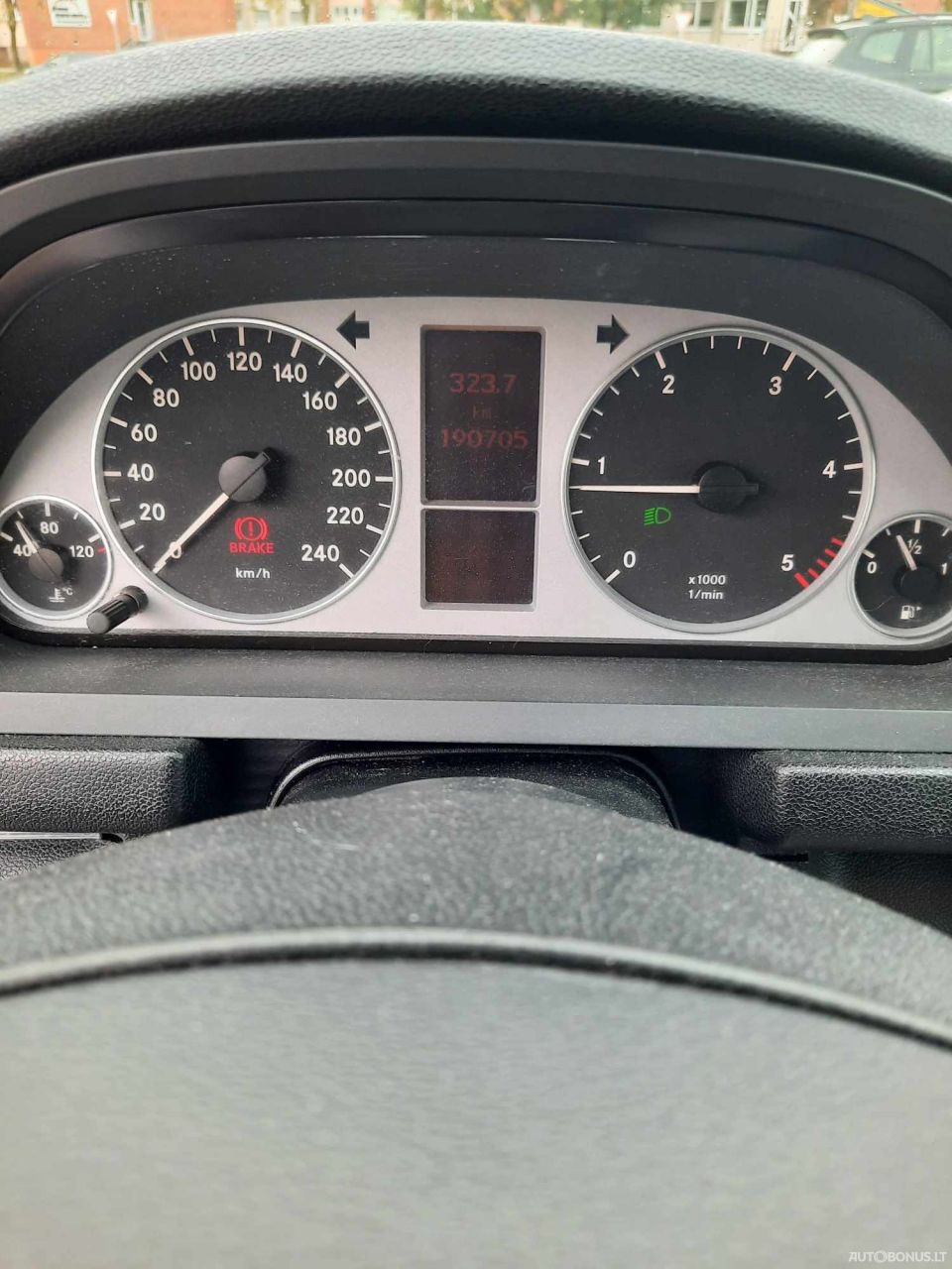 Mercedes-Benz B180 | 12