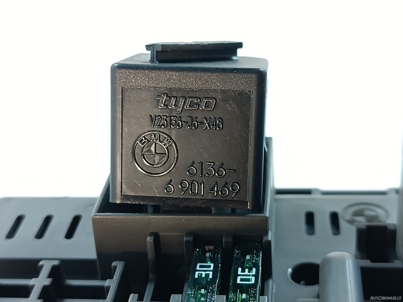 BMW 3 serija, Sedanas | 12