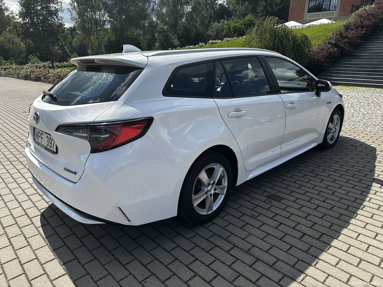 Toyota Corolla | 6