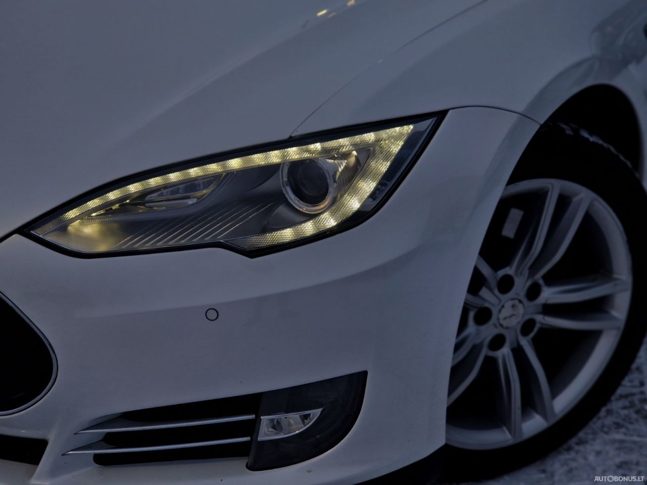 Tesla Model S | 4