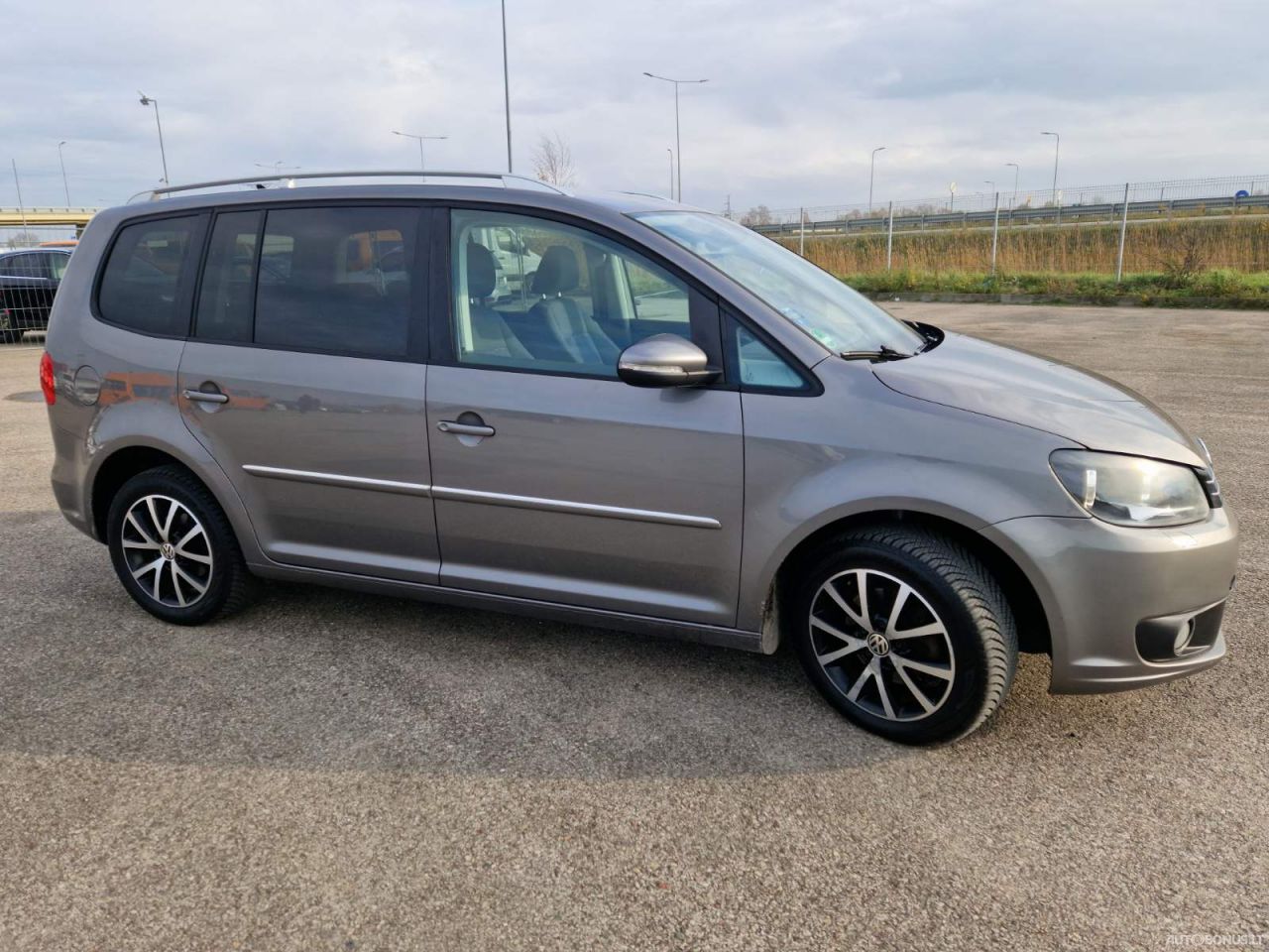 Volkswagen Touran | 6