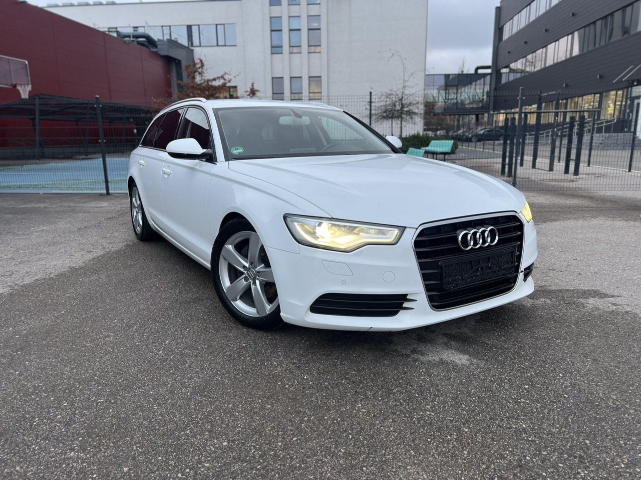 Audi A6 | 4