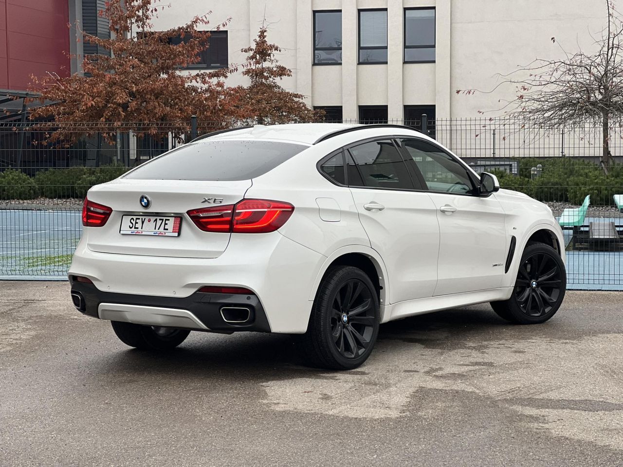 BMW X6 | 6