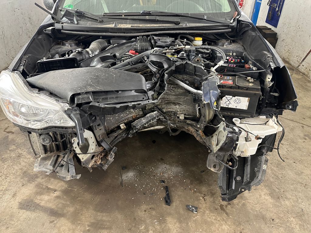Subaru, Universal | 17