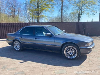 BMW 735 | 1