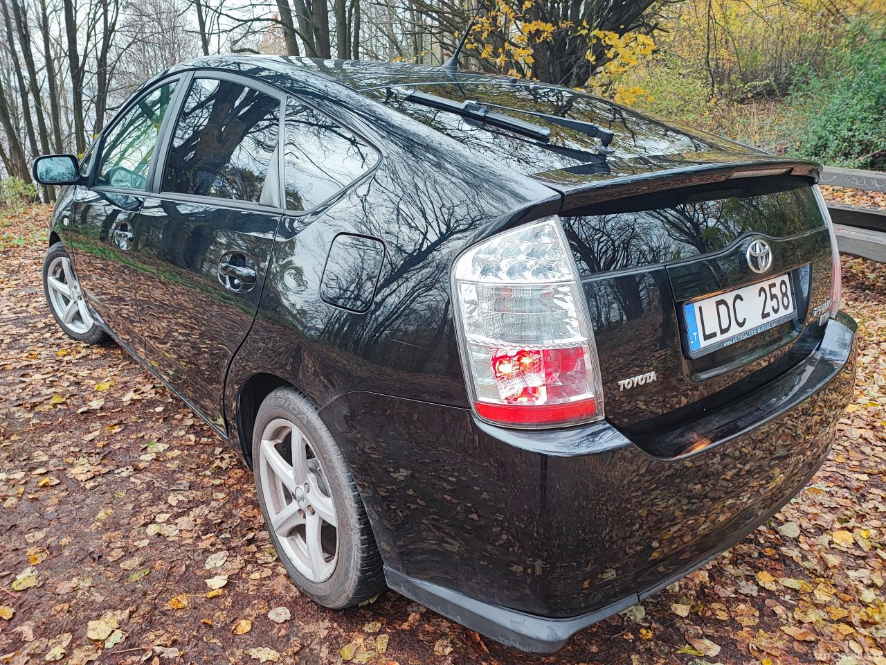 Toyota Prius | 7