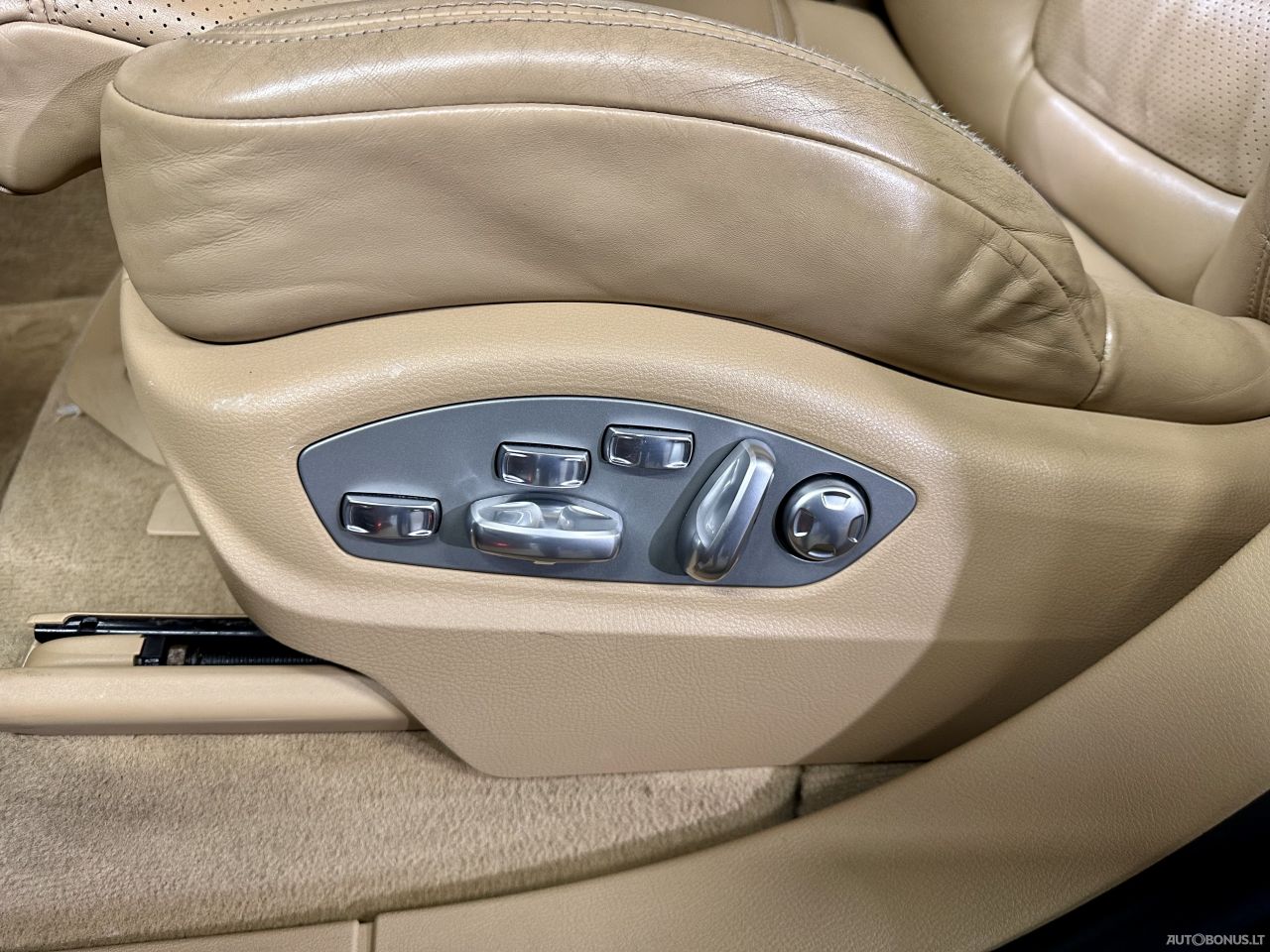 Porsche Cayenne | 12