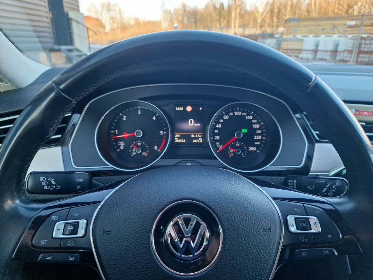 Volkswagen Passat | 4