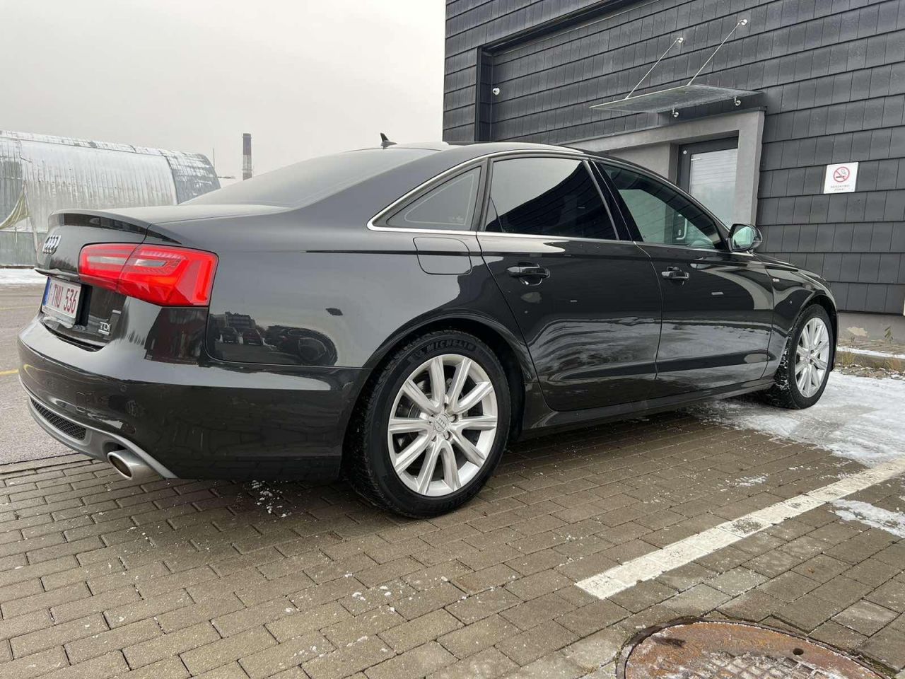 Audi A6 | 4