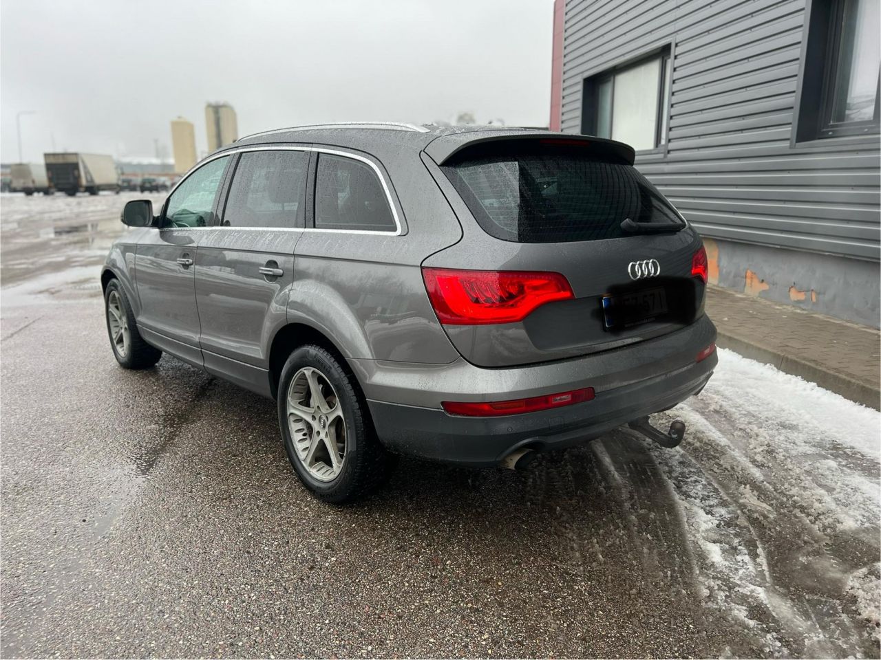 Audi Q7 | 1