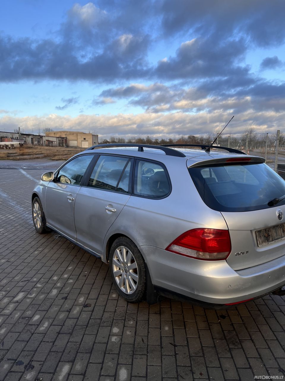 Volkswagen Golf | 5