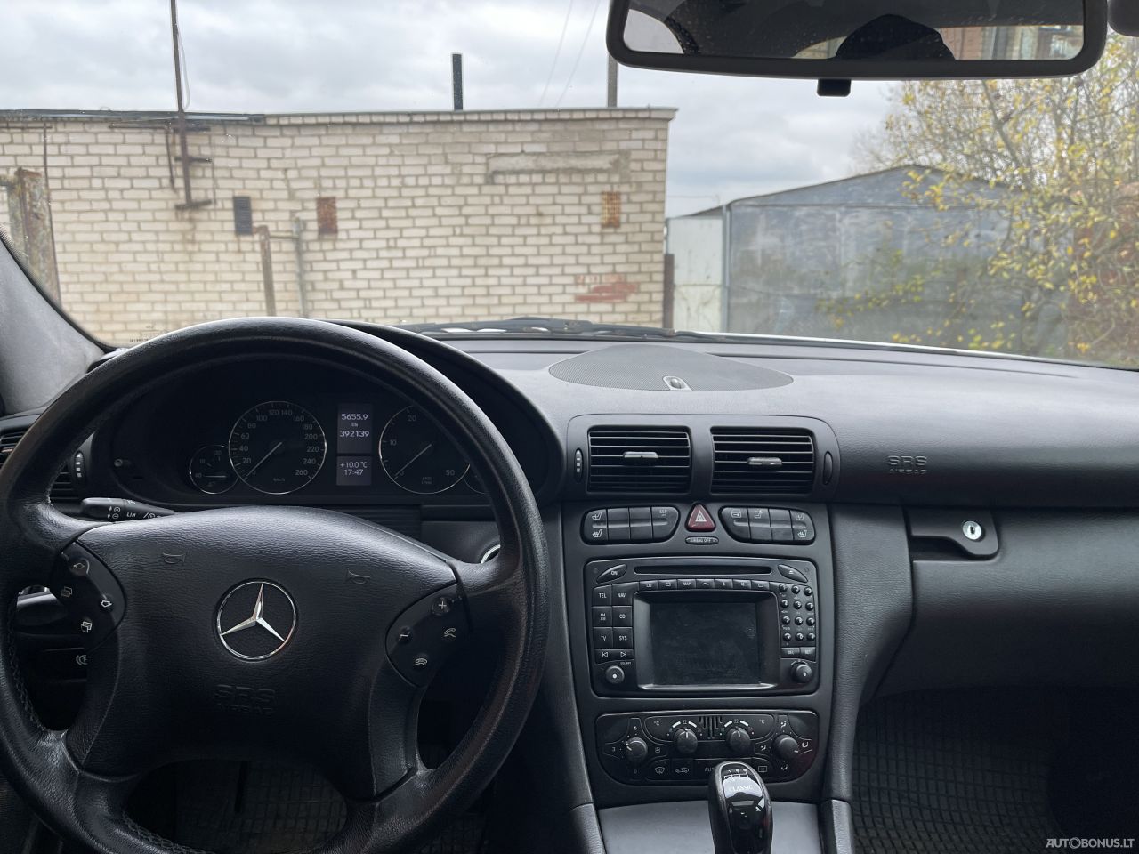 Mercedes-Benz C200 | 5