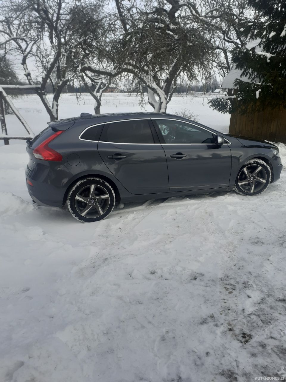 Volvo V40 | 4